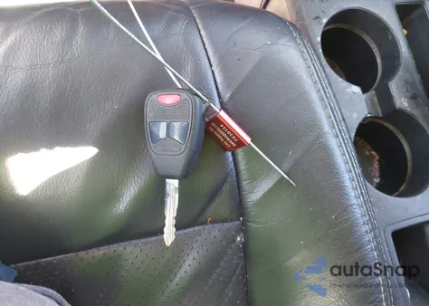 2011 Jeep Compass из США, поврежденный, VIN 1J4NT1FA6BD245555